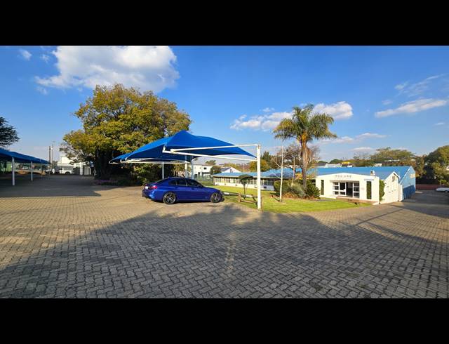 1,499M² WAREHOUSE TO LET IN EASTLEIGH